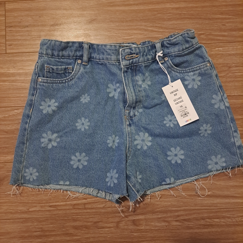 Flower shorts